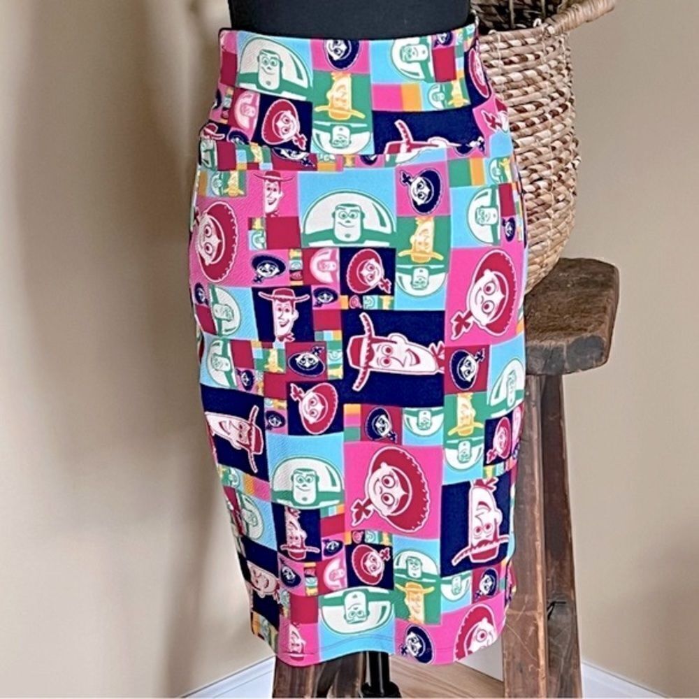 Lularoe Disney Toy Story Cassie Skirt